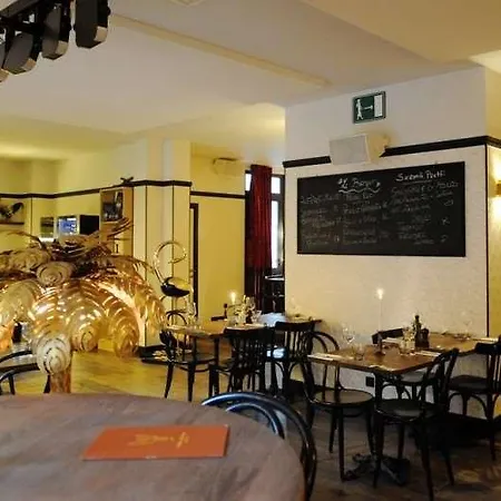 Latroupe Le Berger Hotel Bruxelas