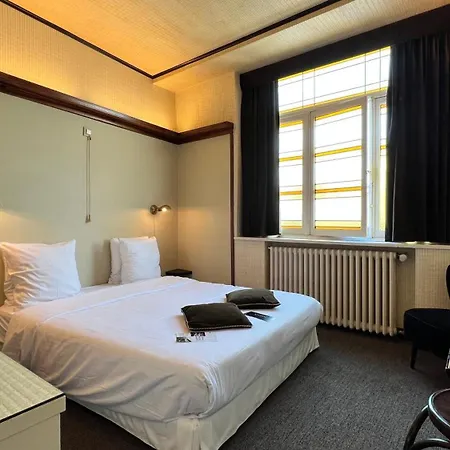 Latroupe Le Berger Hotel