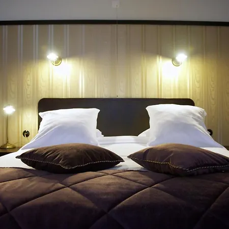 Hotel Latroupe Le Berger 3*